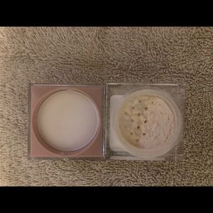 KKW Beauty baking powder translucent